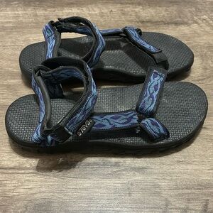 Teva Storm hard bottom sandals size 8